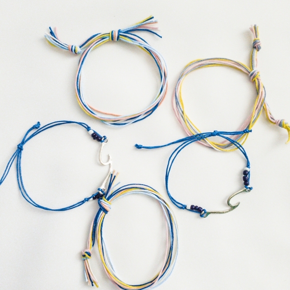 NEW 5- Pack Adjustable Friendship Bracelets - Picture 3 of 3